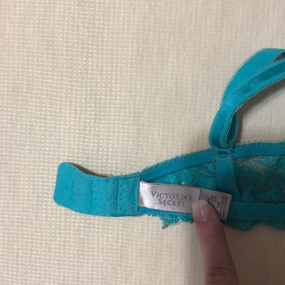 Bra - Picture 3 of 8